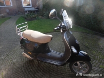 Vespa LX 50 zwart